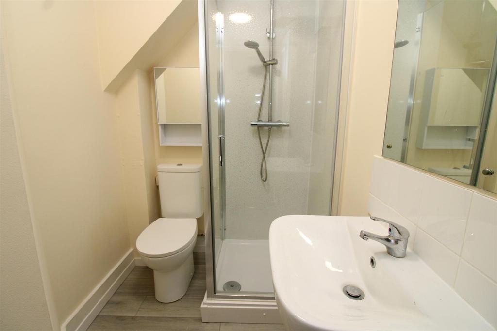 Shower Room.JPG