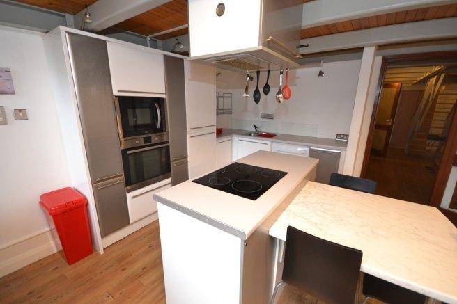 Crusader-house-ng1-3bt-1016674