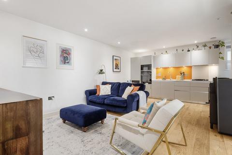 2 bedroom apartment for sale, Upper Tooting Road, London, SW17