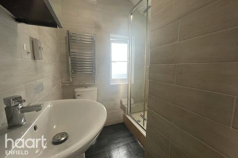 1 bedroom apartment to rent, Stoneleigh Avenue, ENFIELD