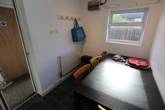 Burrows-crescent-ng9-2qx-1018068