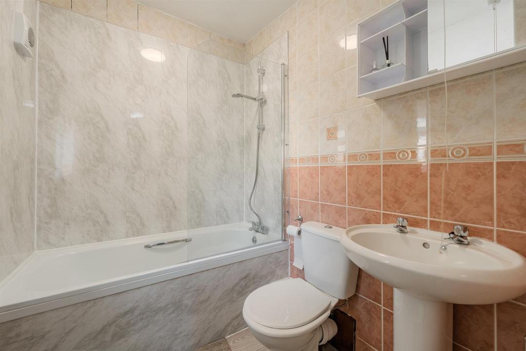 56 Hanbury Road-4.jpg