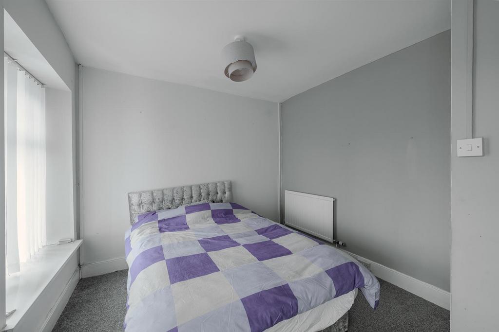 56 Hanbury Road-3.jpg