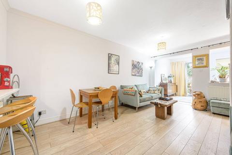 2 bedroom terraced house for sale, Westcroft Close, Cricklewood, London, NW2