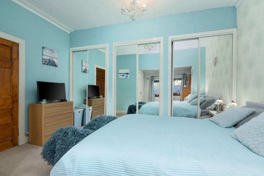 Master Bedroom with En-suite