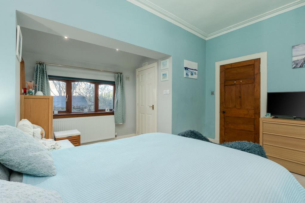 Master Bedroom with En-suite