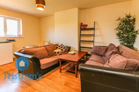 2 bedroom house share to rent, Bramcote Avenue