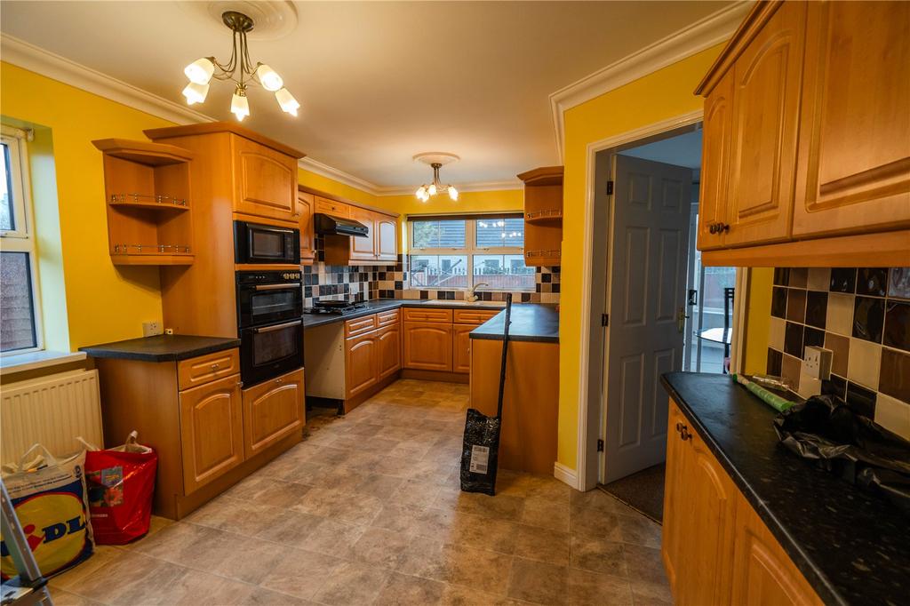 Kitchen (2)