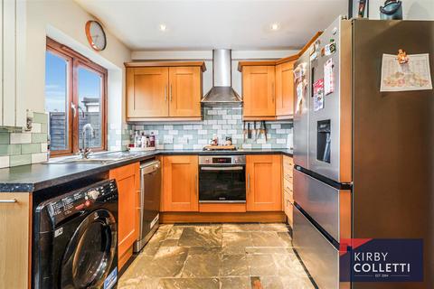 undefined, River Avenue, Hoddesdon