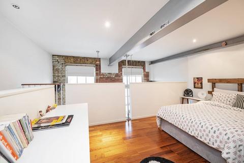 1 bedroom flat for sale, Clark Street, Stepney, London, E1