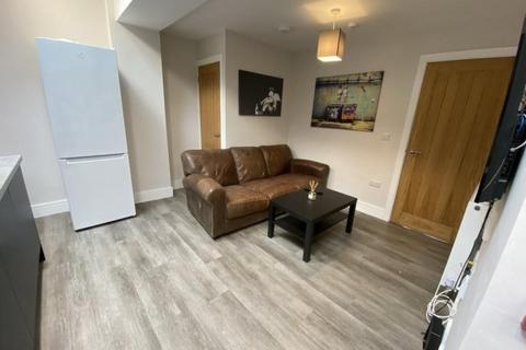 3 bedroom house share to rent, William Road