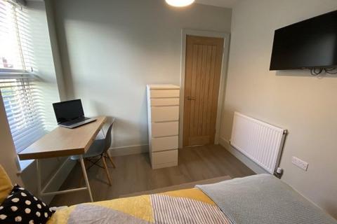 4 bedroom house share to rent, William Road