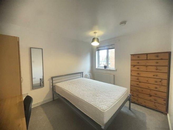 Francis-street-ng7-4gb-1019981