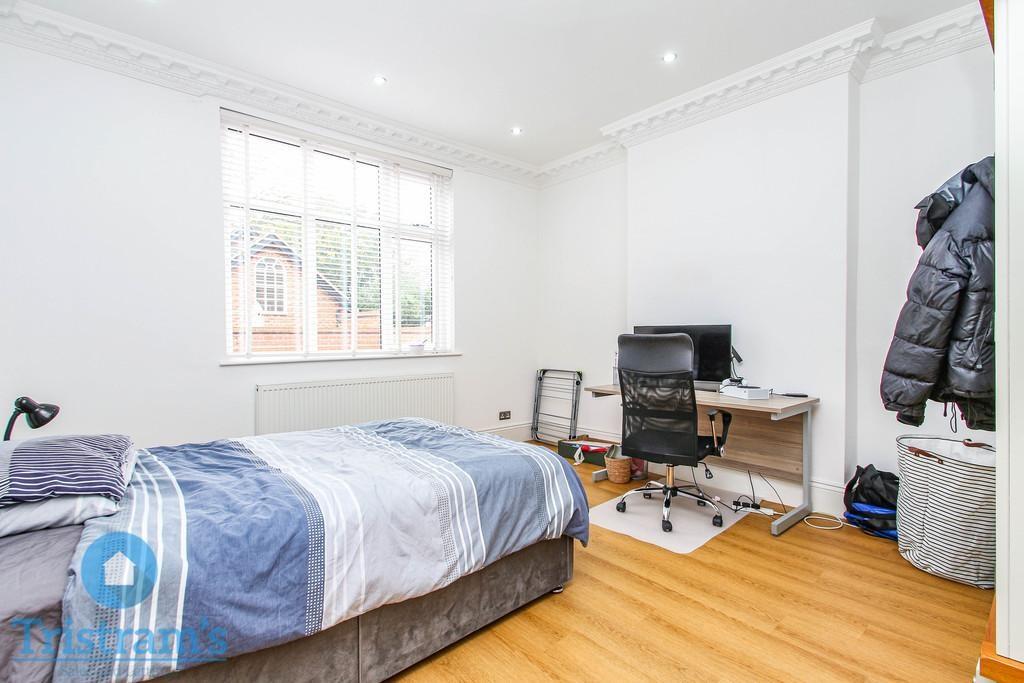 Melton-road-ng2-7nf-1020358