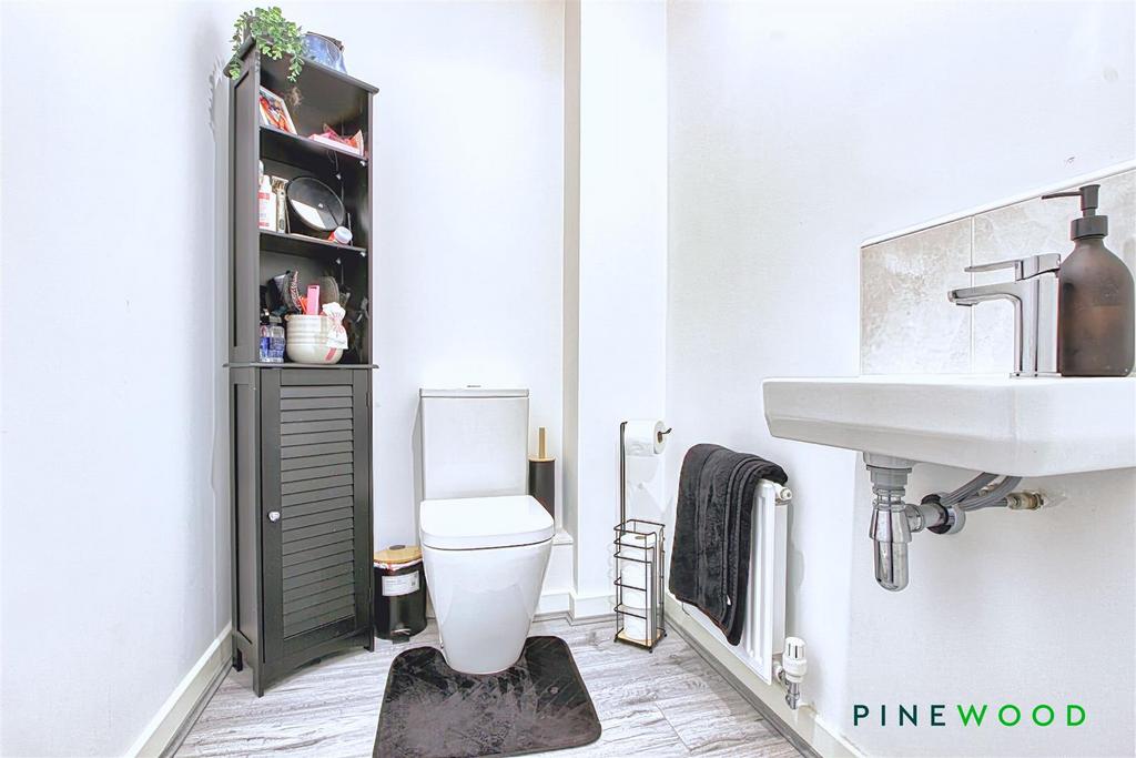Ground floor wc