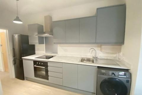 2 bedroom house share to rent, William Road