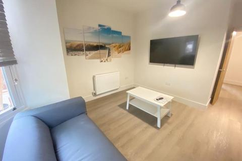 2 bedroom house share to rent, William Road