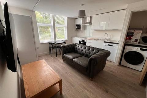 2 bedroom house share to rent, Musters Road