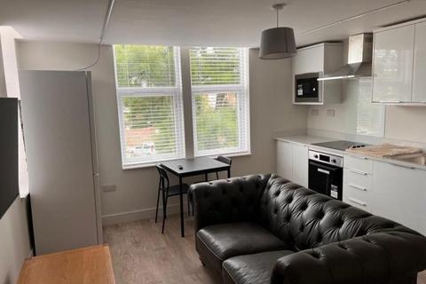 2 bedroom house share to rent, Musters Road
