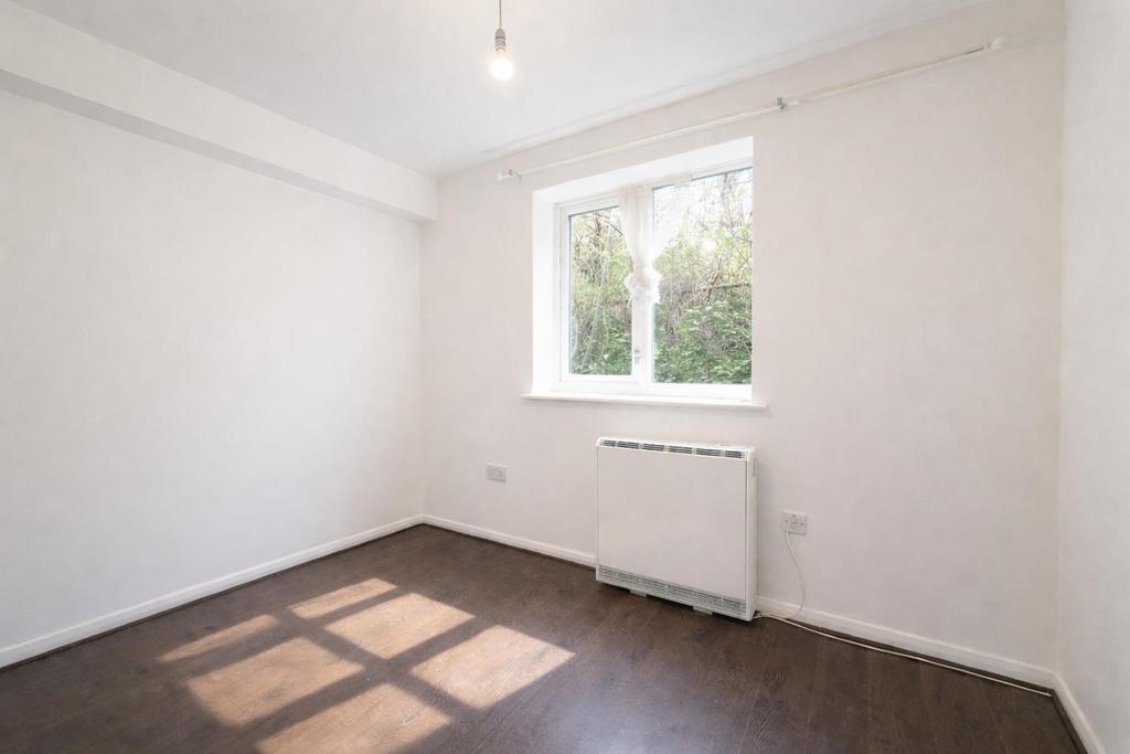 Bedroom 1 .png