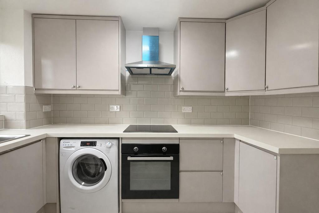 Kitchen 2 .png