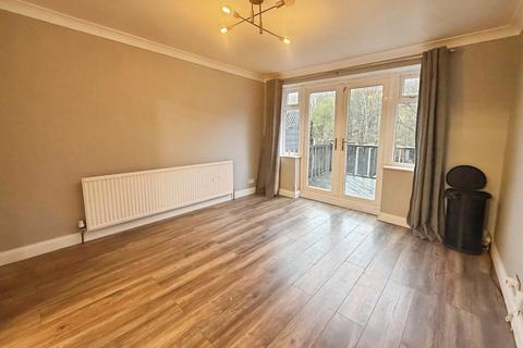 undefined, Treetown Crescent, Treeton, Rotherham, South Yorkshire, S60