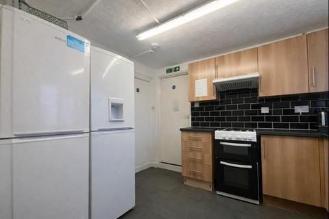 undefined, Furnished Double Room To Let - HP11