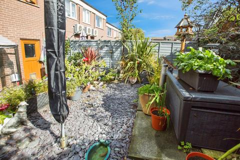 undefined, Ravenstone Drive, Halifax, HX4
