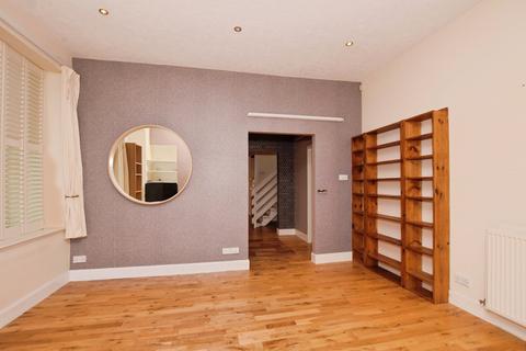 undefined, High Street, Perth, PH1