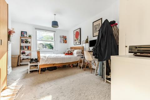 3 bedroom flat to rent, Rhodesia Road, London, SW9