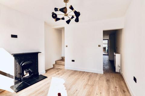 4 bedroom terraced house for sale, Edward Street, Dunstable, LU6