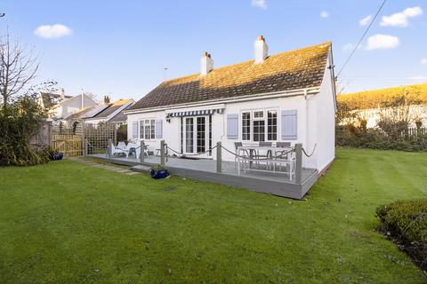 3 bedroom detached bungalow for sale, Meadow Way, Bridport, DT6
