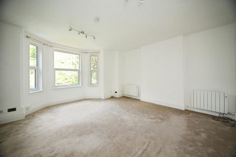 undefined, London Road, Luton, LU1