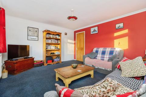 2 bedroom flat for sale, Alexandra Road, Bridport, DT6