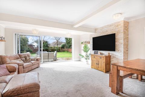 4 bedroom detached house for sale, Eastcliff Avenue, Clacton-on-Sea, CO15