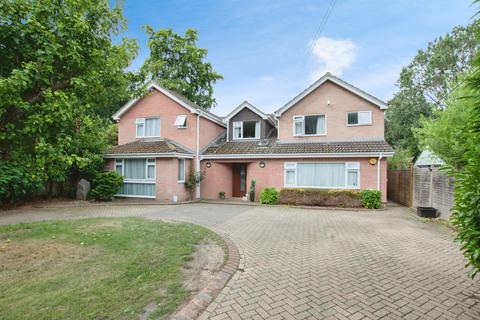 6 bedroom detached house for sale, Lyndhurst Road, Salisbury, SP5