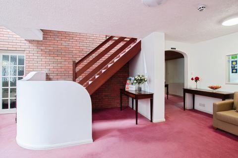6 bedroom detached house for sale, Lyndhurst Road, Salisbury, SP5