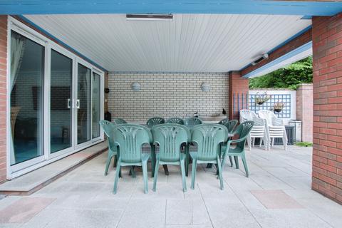 6 bedroom detached house for sale, Lyndhurst Road, Salisbury, SP5