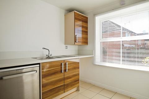 3 bedroom semi-detached house for sale, Yarrow Close, Andover, SP11