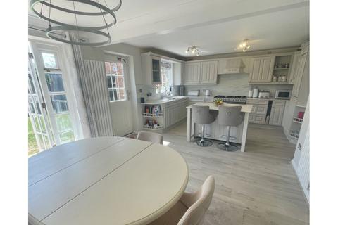 undefined, Nicolson Drive, Leighton Buzzard, LU7