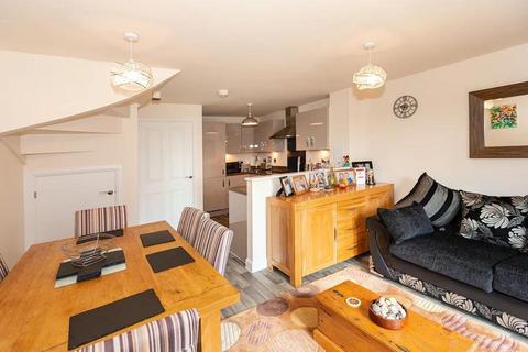 undefined, Grand Junction, Aylesbury, HP22