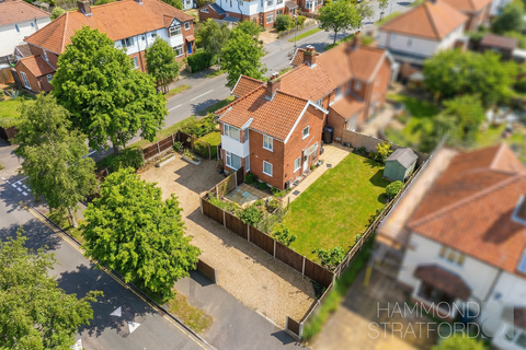 4 bedroom semi-detached house for sale, Brian Avenue, Norwich