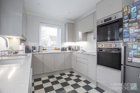4 bedroom semi-detached house for sale, Brian Avenue, Norwich