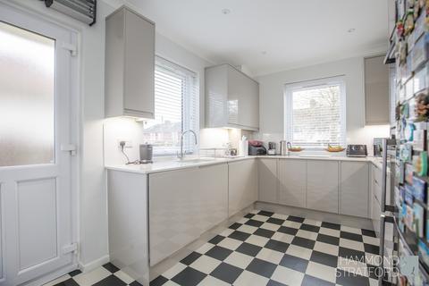 4 bedroom semi-detached house for sale, Brian Avenue, Norwich