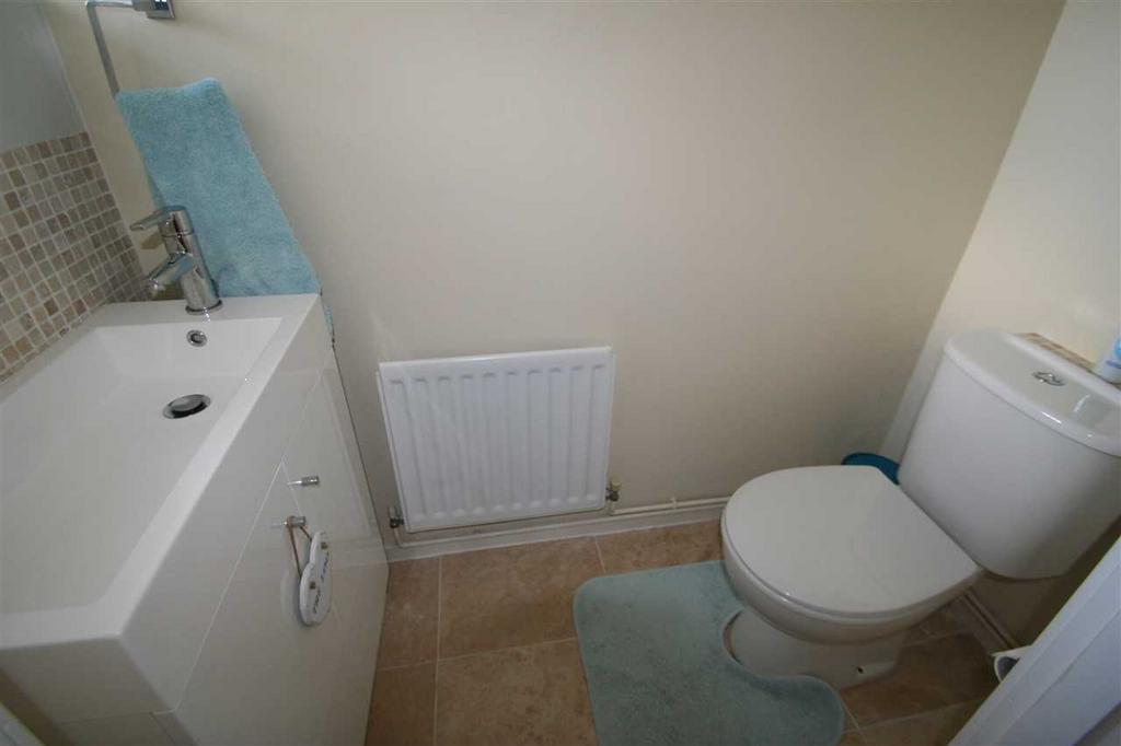 Cloakroom/Wc