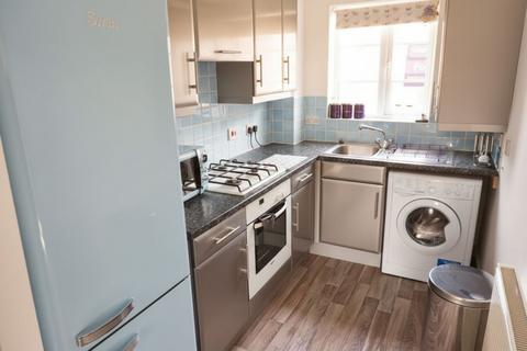 2 bedroom apartment to rent, Primrose Walk, Northampton, NN4