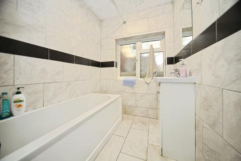 undefined, Cambridge Street, Luton, LU1