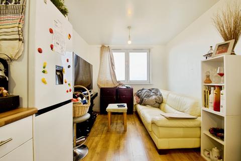 2 bedroom apartment for sale, 10 Cameron Crescent, Edgware, HA8