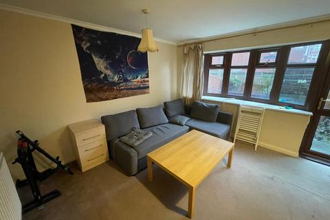2 bedroom flat to rent, Roseland Way, Birmingham, West Midlands, B15