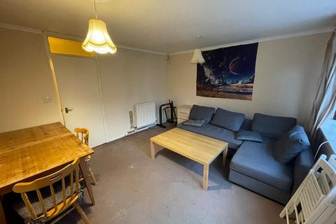2 bedroom flat to rent, Roseland Way, Birmingham, West Midlands, B15